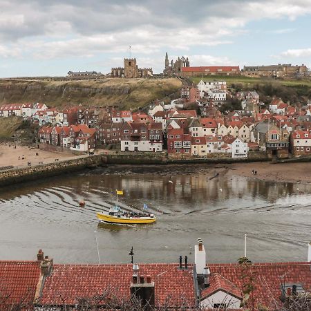 The Surfers Bolt Hole Whitby Exterior foto