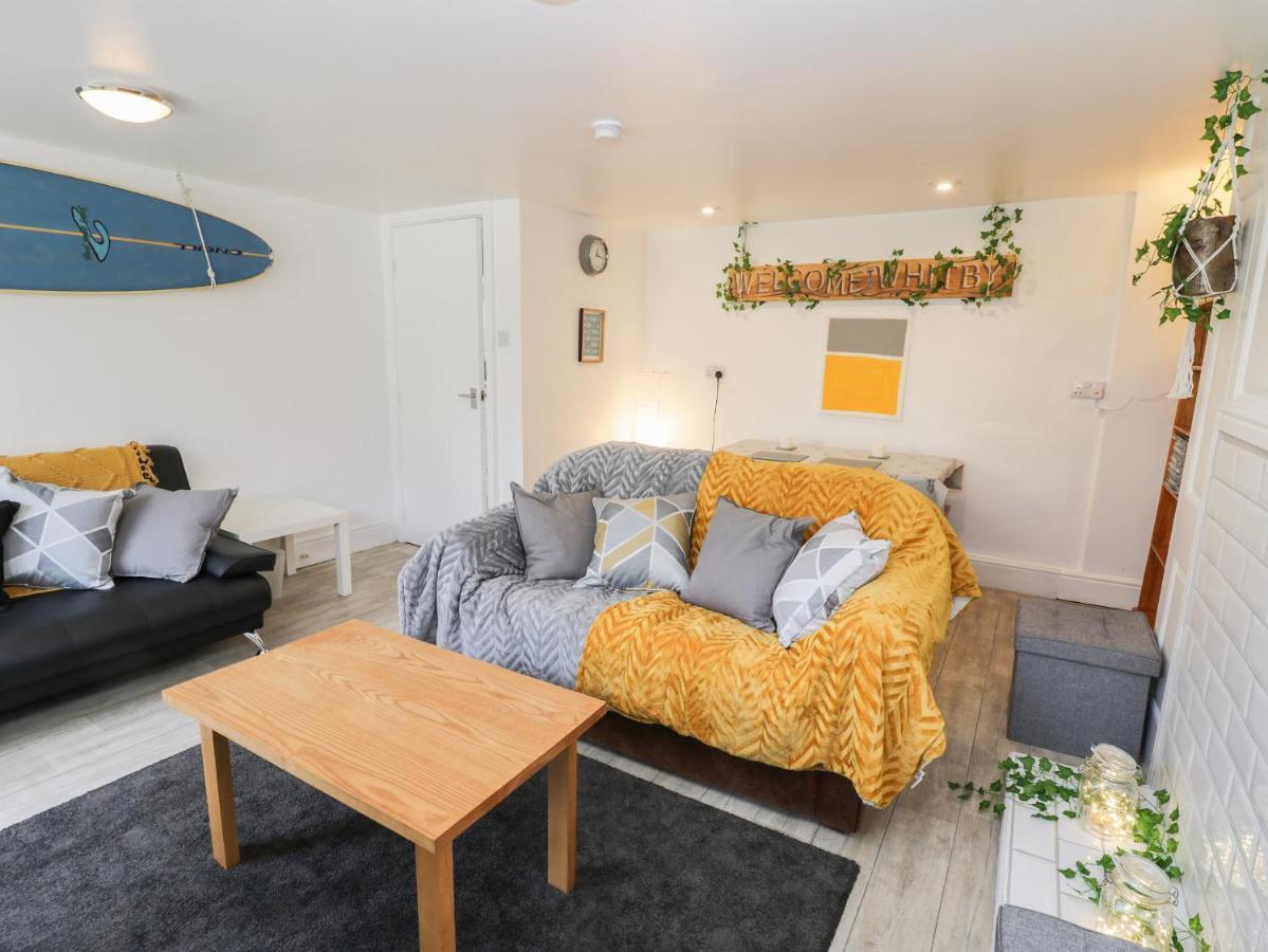 The Surfers Bolt Hole Whitby Exterior foto