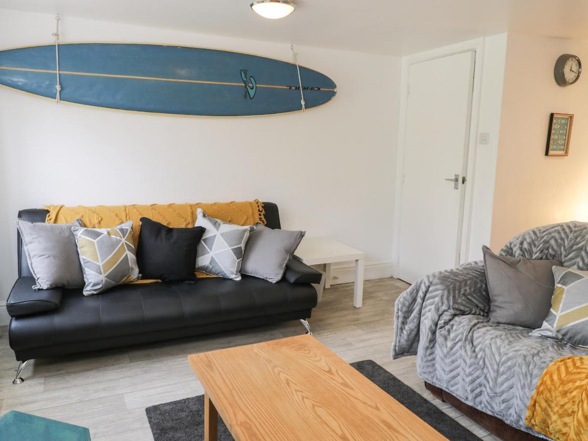 The Surfers Bolt Hole Whitby Exterior foto