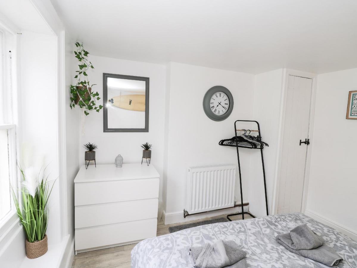 The Surfers Bolt Hole Whitby Exterior foto